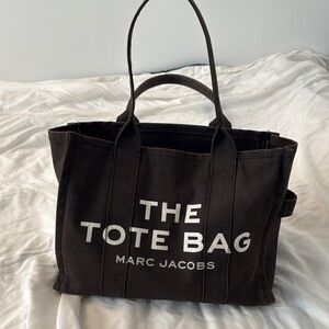 Marc Jacobs Large Black Canvas zip shut Tote Bag. Fits laptop and more!